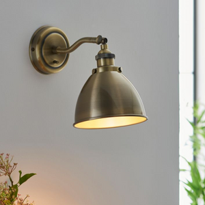 Hamstead Wall Light