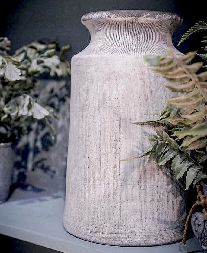 Daylesford Wide Neck Vase