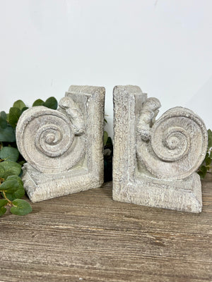 Scroll Bookends